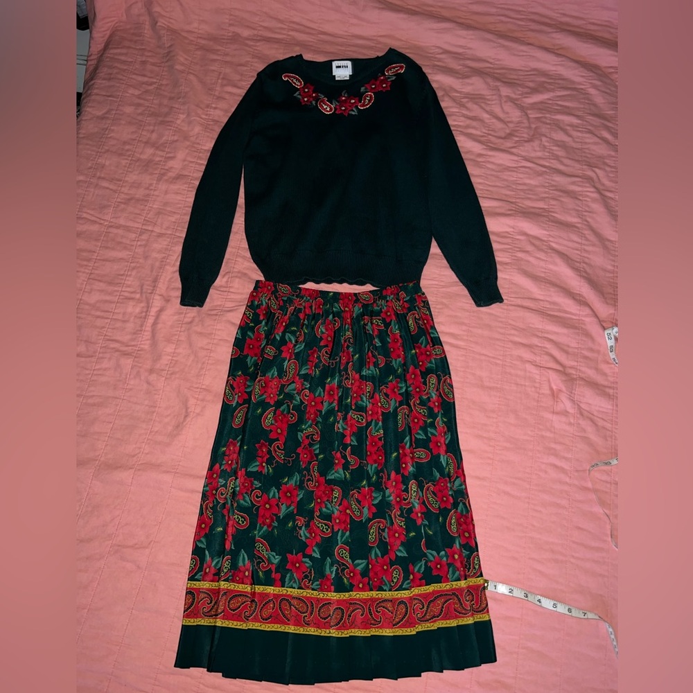 Leslie Fay Red and Green Paisley Maxi Skirt